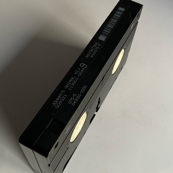 Johnny's Animal Hijinks Vol 1 on VHS - Picture 9 of 12